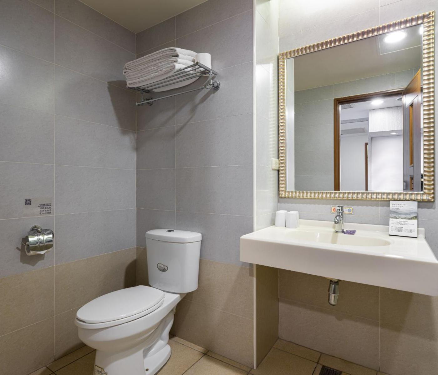 West Hotel Puli Luaran gambar