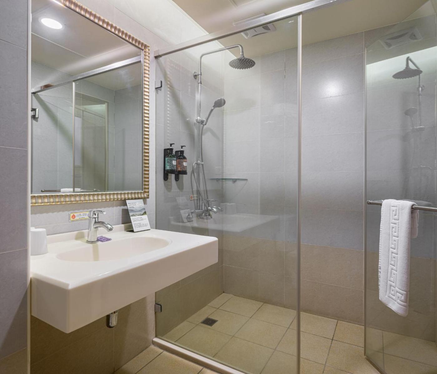 West Hotel Puli Luaran gambar